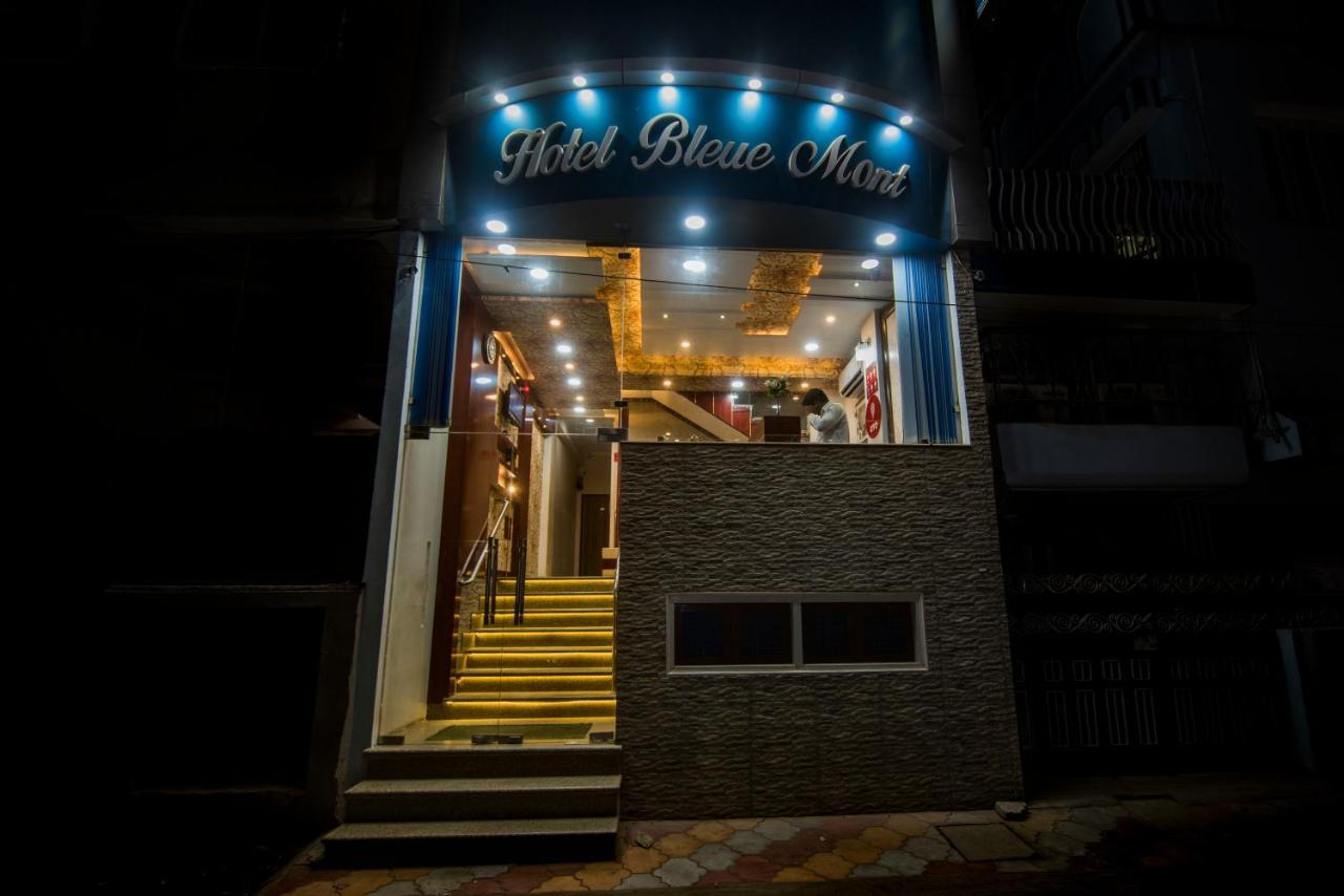 Hotel Bleue Mont Varanasi Exterior foto