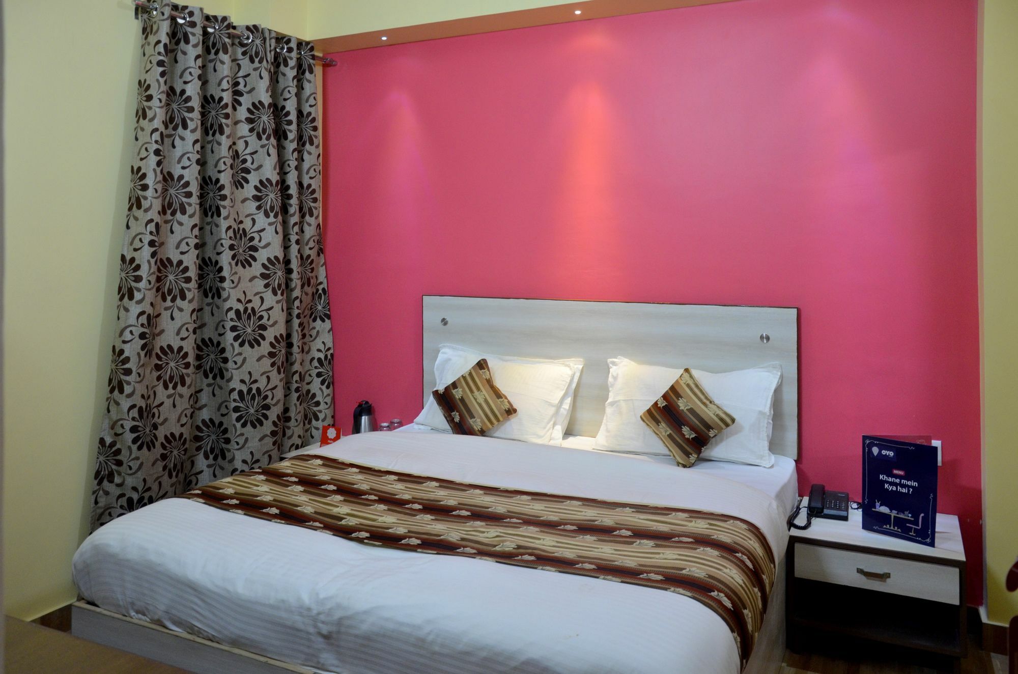 Hotel Bleue Mont Varanasi Exterior foto