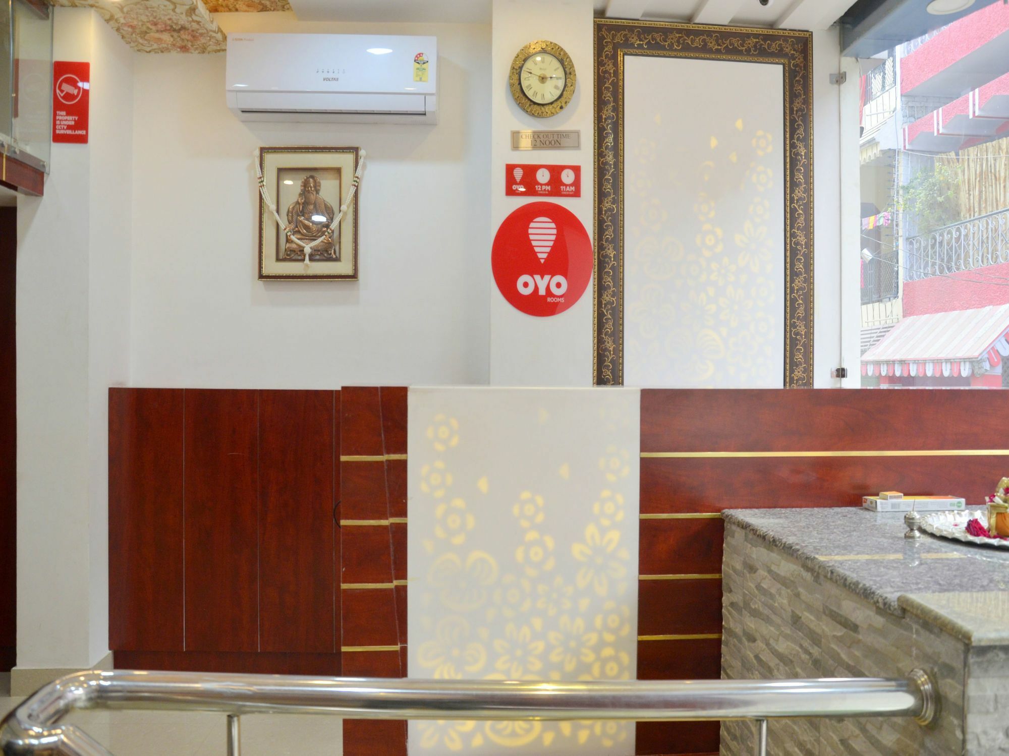 Hotel Bleue Mont Varanasi Exterior foto